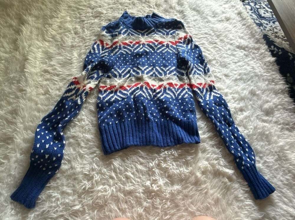 Abercrombie & Fitch Women's Fair Isle Pattern Crewneck Pullover Sweater Size Sma